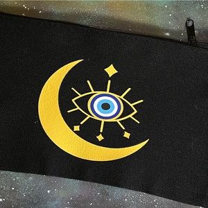 Small black canvas makeup bag with zipper 🧿